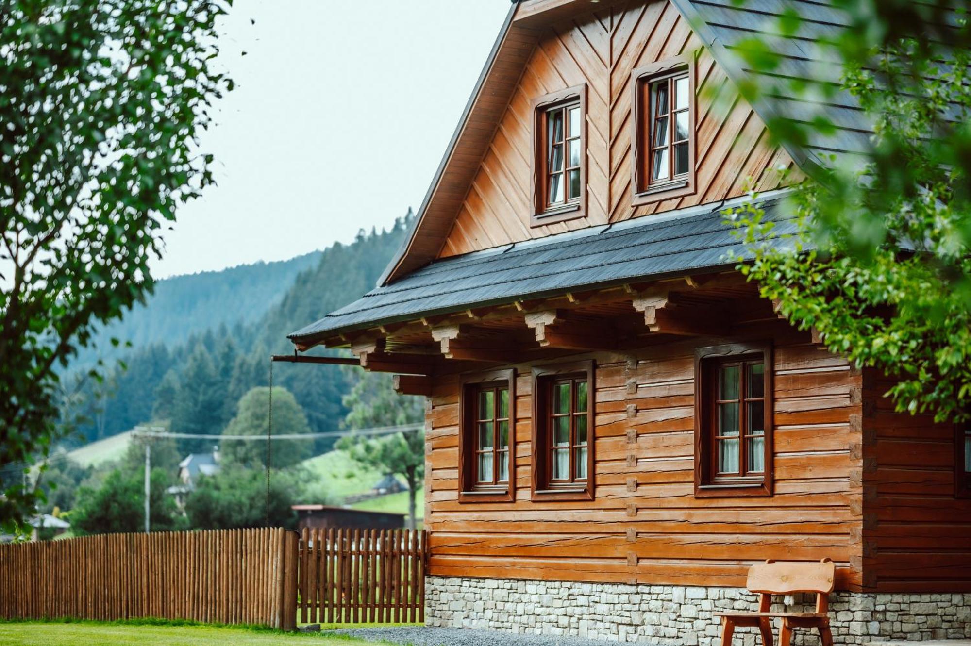 Valassky Dvur Velke Karlovice Exterior photo