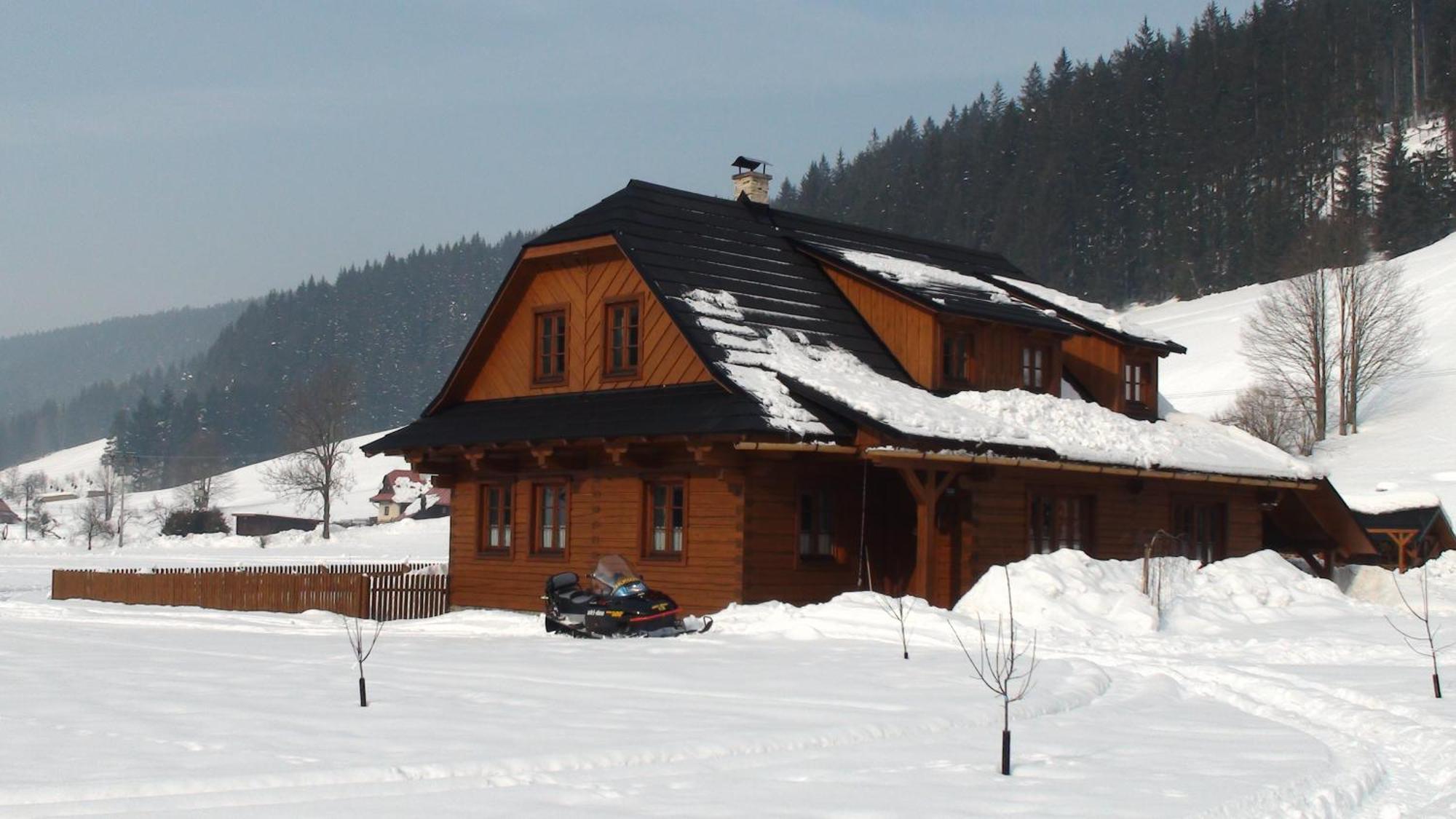 Valassky Dvur Velke Karlovice Exterior photo